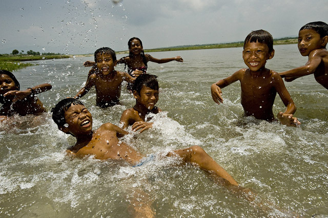 Children, Chitwan National Park, Nepal